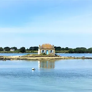  Hébergement de vacances Pierre Et Au Cœur De Saint Cado France