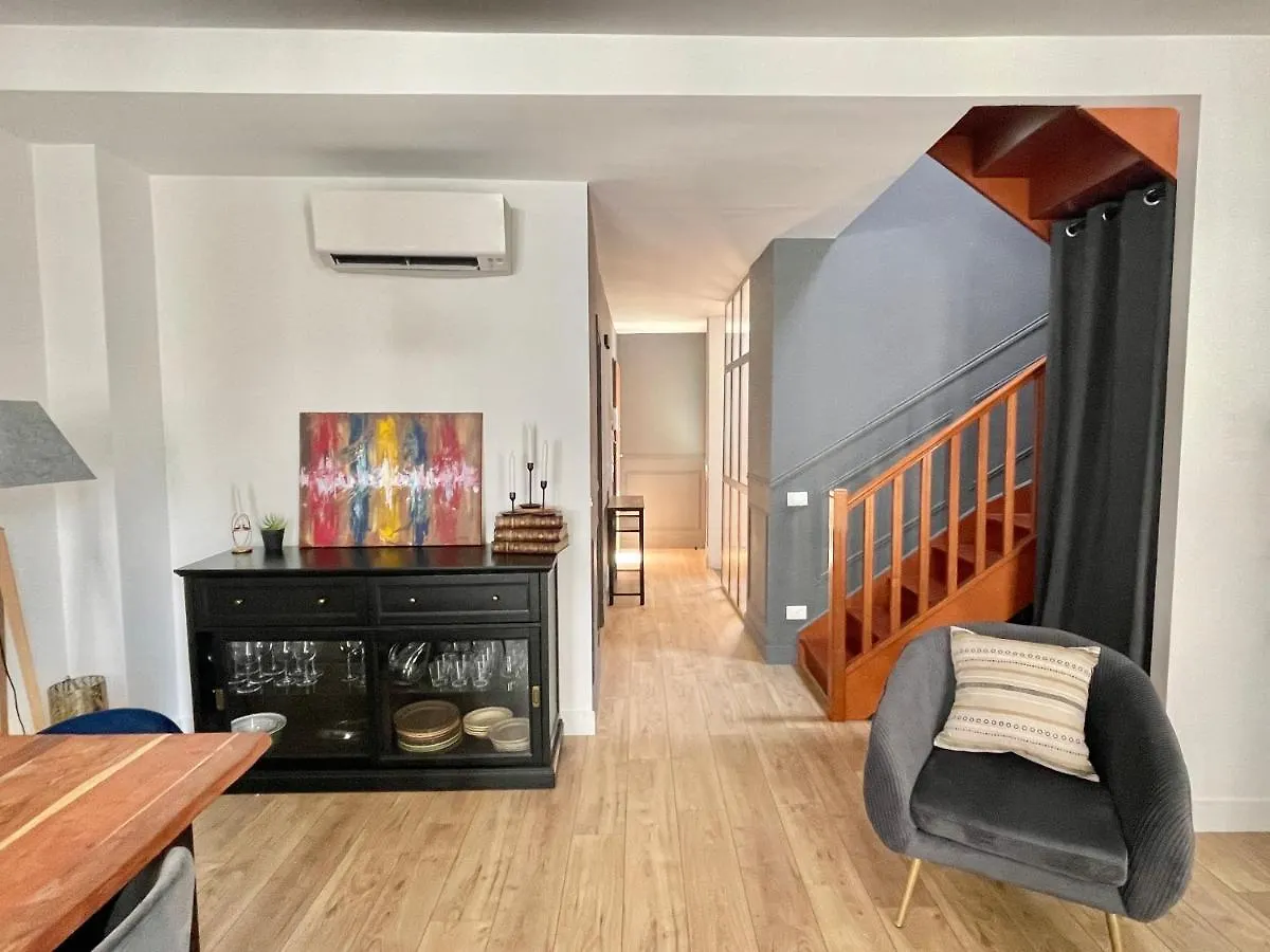 Apartment Bioves En Duplex-Climatisation-Centre Ville-Plage Menton