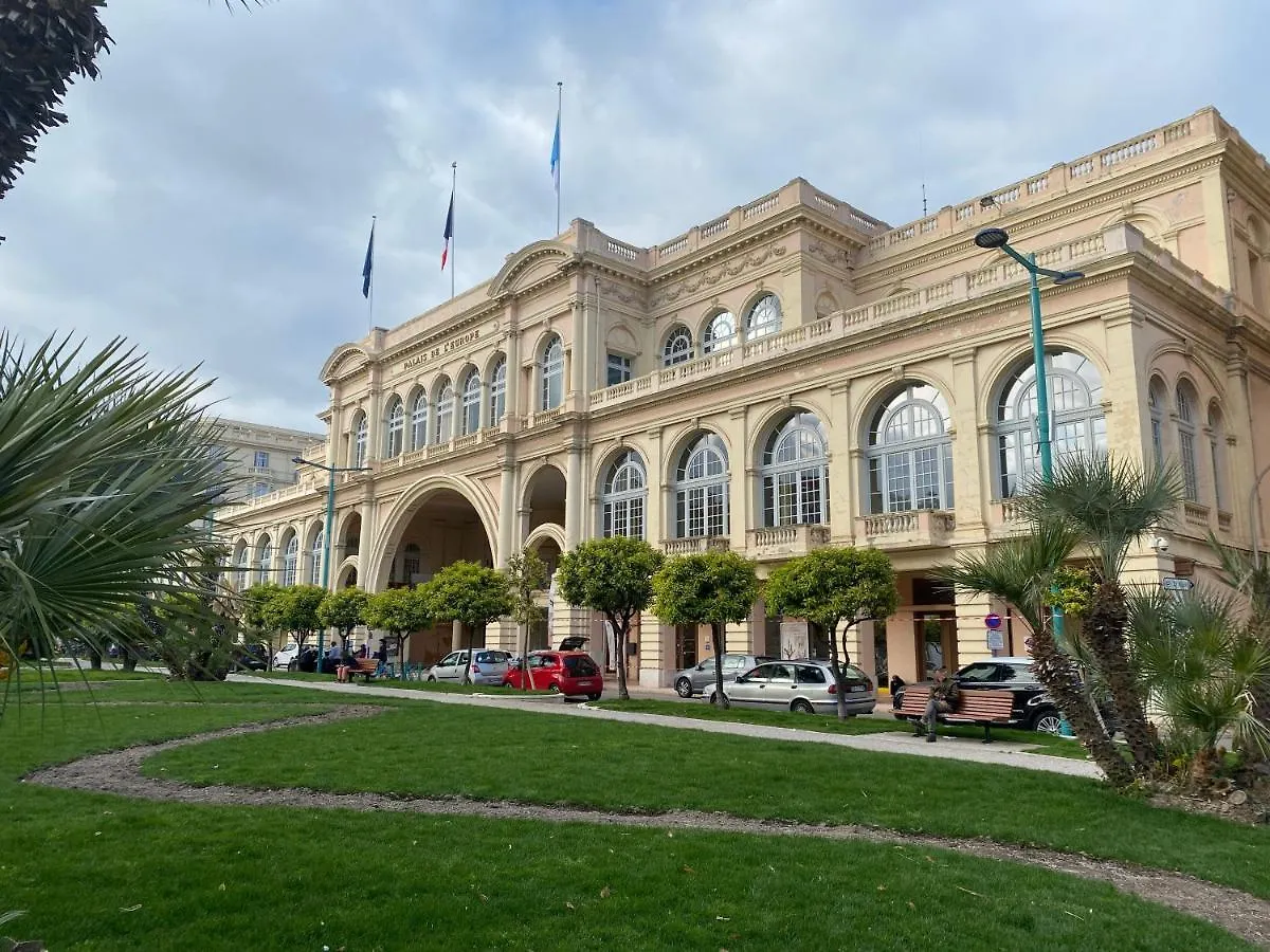 Bioves En Duplex-Climatisation-Centre Ville-Plage Menton 0*,