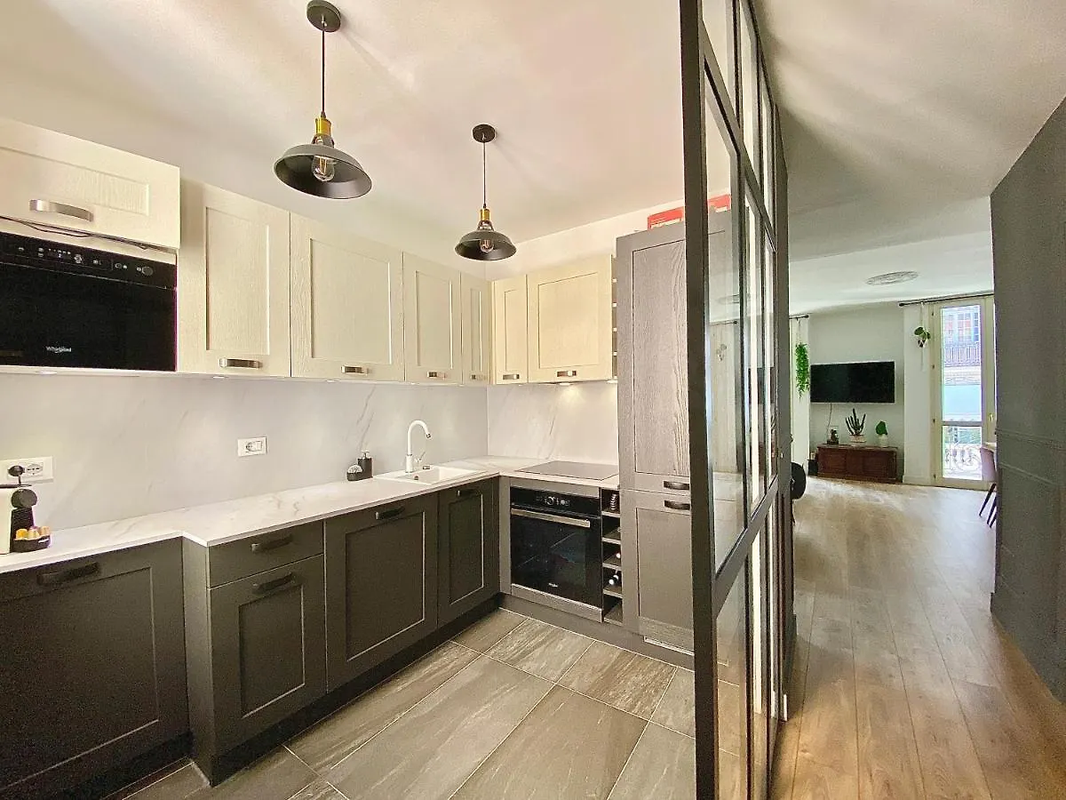 Bioves En Duplex-Climatisation-Centre Ville-Plage Menton Apartment
