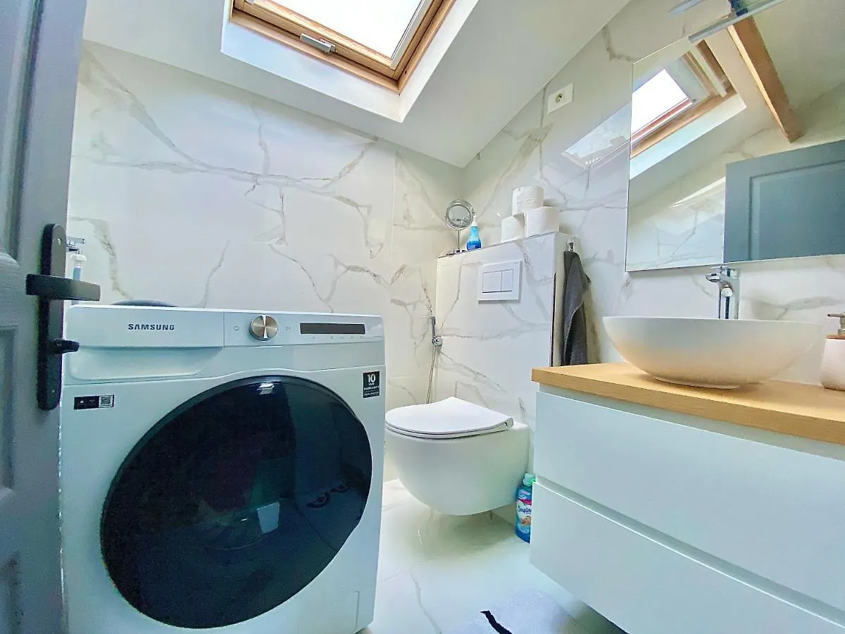 Apartment Bioves En Duplex-Climatisation-Centre Ville-Plage Menton