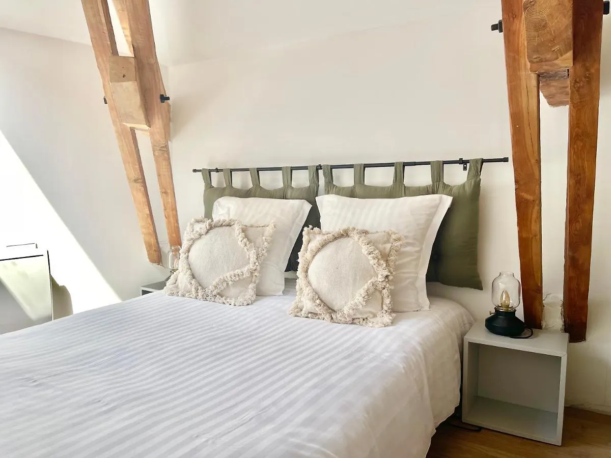Bioves En Duplex-Climatisation-Centre Ville-Plage Menton Apartment
