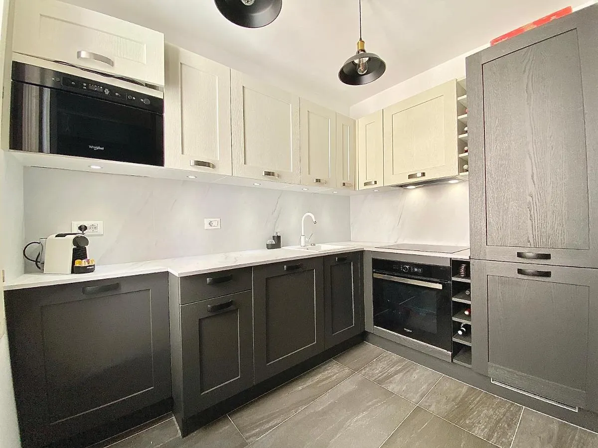 Bioves En Duplex-Climatisation-Centre Ville-Plage Menton 0*,